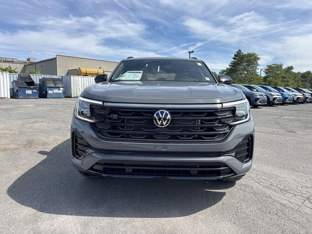 new 2026 Volkswagen Atlas Cross Sport car, priced at $51,376
