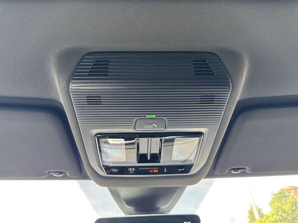 new 2026 Volkswagen Atlas Cross Sport car, priced at $51,376