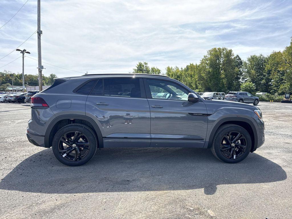 new 2026 Volkswagen Atlas Cross Sport car, priced at $51,376
