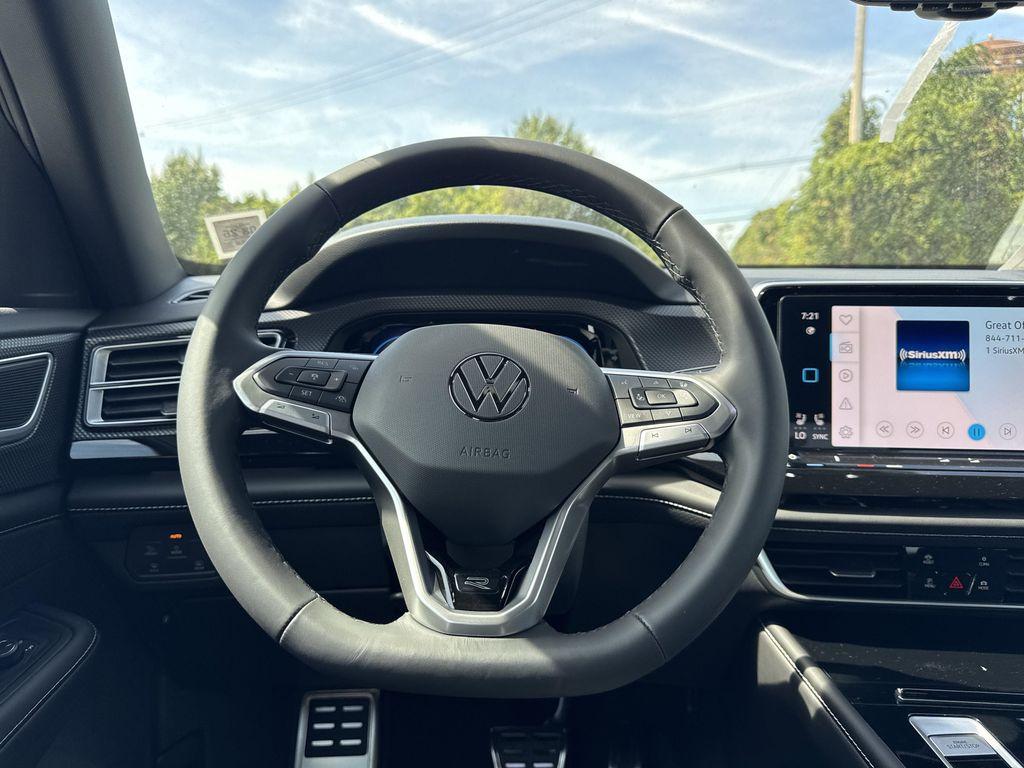 new 2026 Volkswagen Atlas Cross Sport car, priced at $51,376