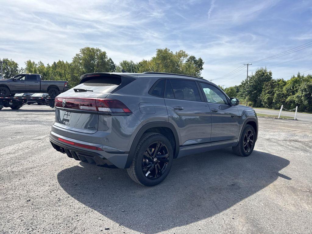 new 2026 Volkswagen Atlas Cross Sport car, priced at $51,376