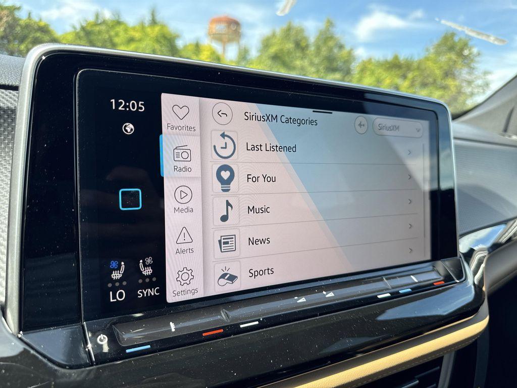 new 2026 Volkswagen Atlas Cross Sport car, priced at $51,375