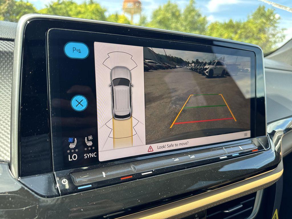 new 2026 Volkswagen Atlas Cross Sport car, priced at $51,375