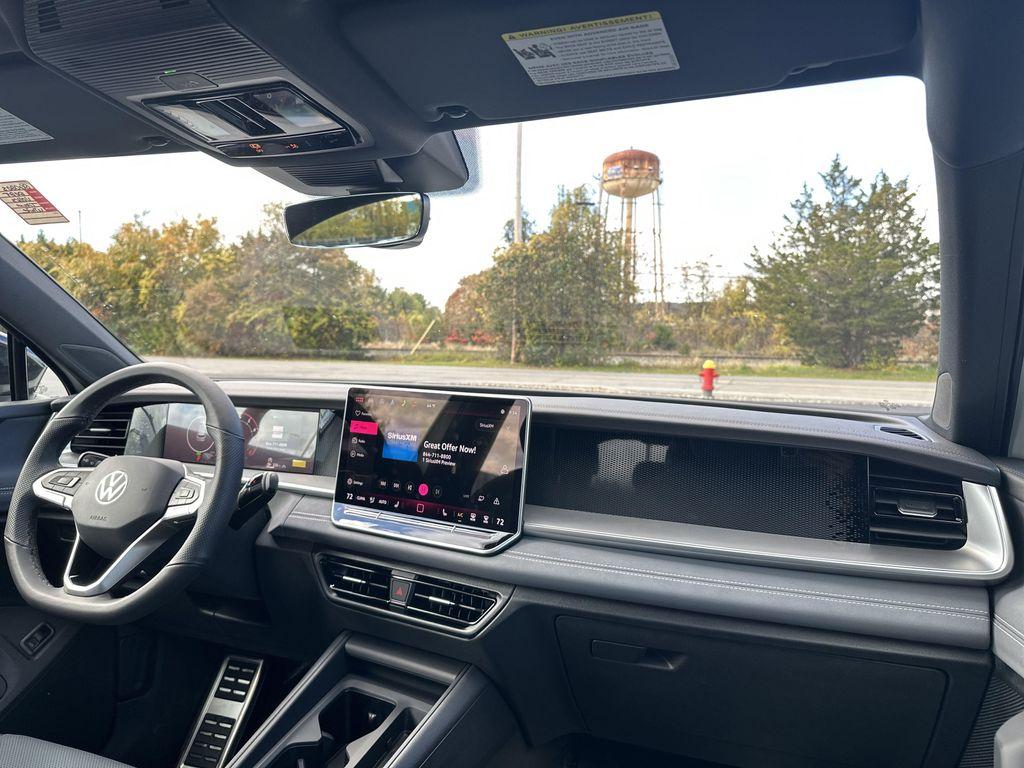 new 2025 Volkswagen Tiguan car, priced at $37,176