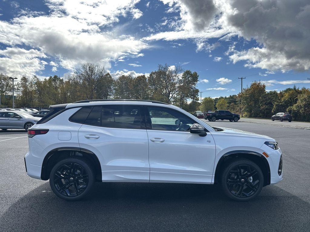 new 2025 Volkswagen Tiguan car, priced at $37,176