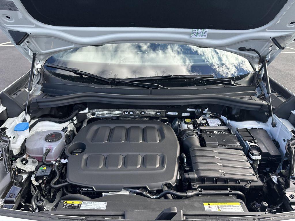 new 2025 Volkswagen Tiguan car, priced at $37,176