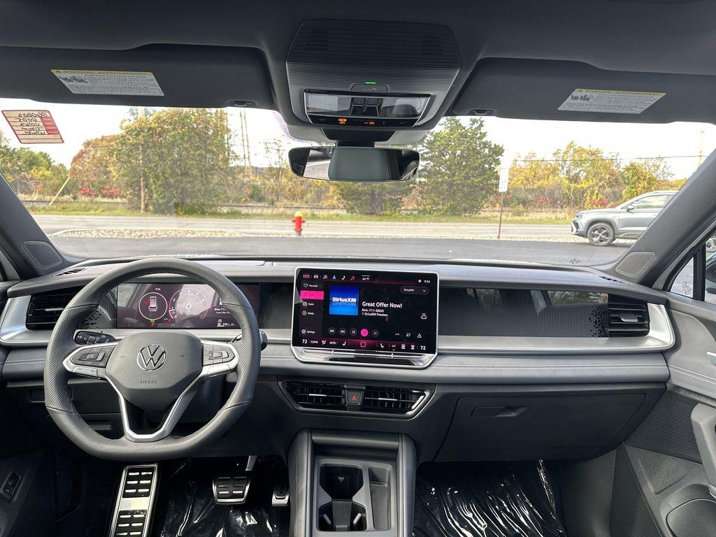 new 2025 Volkswagen Tiguan car, priced at $37,176