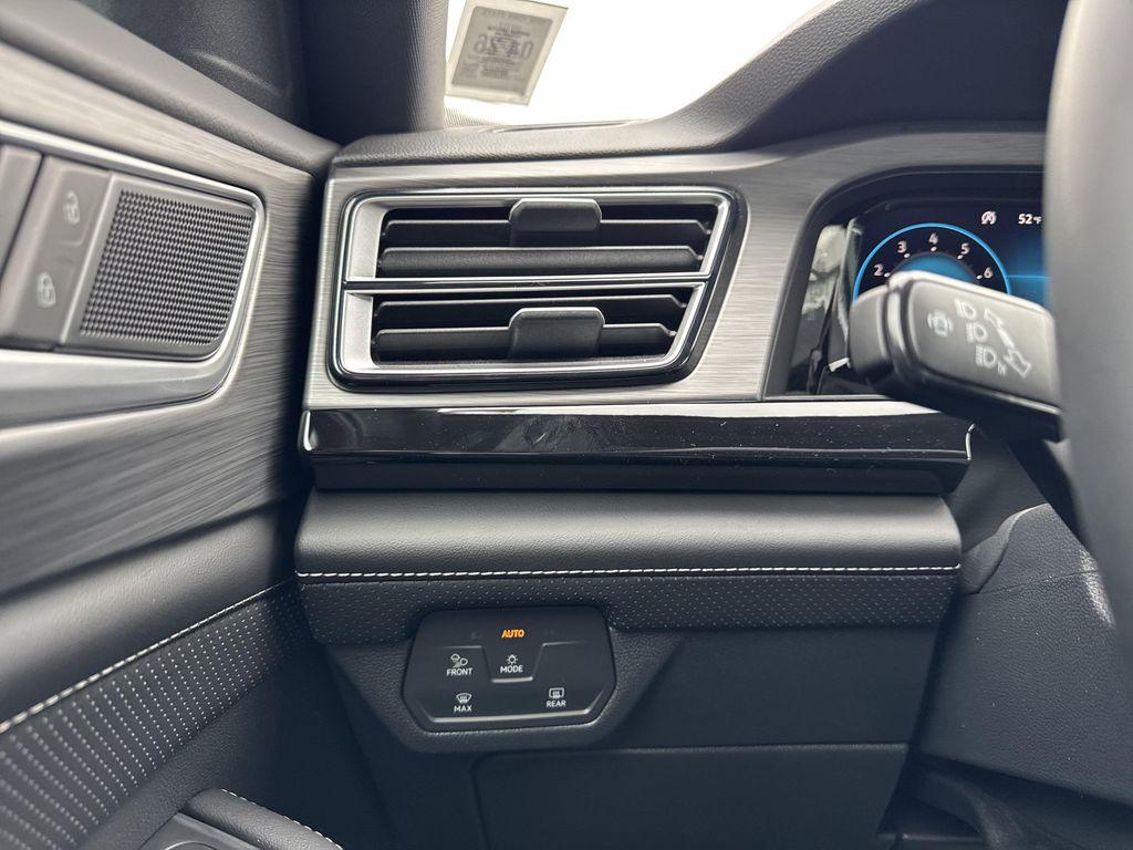 new 2025 Volkswagen Atlas Cross Sport car, priced at $42,041