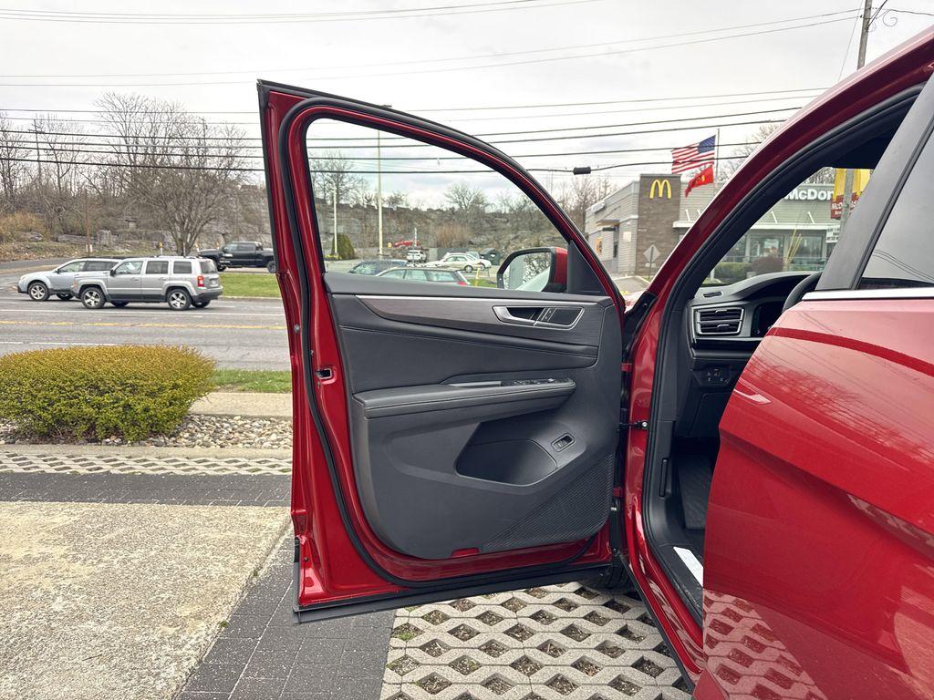 new 2025 Volkswagen Atlas Cross Sport car, priced at $42,041