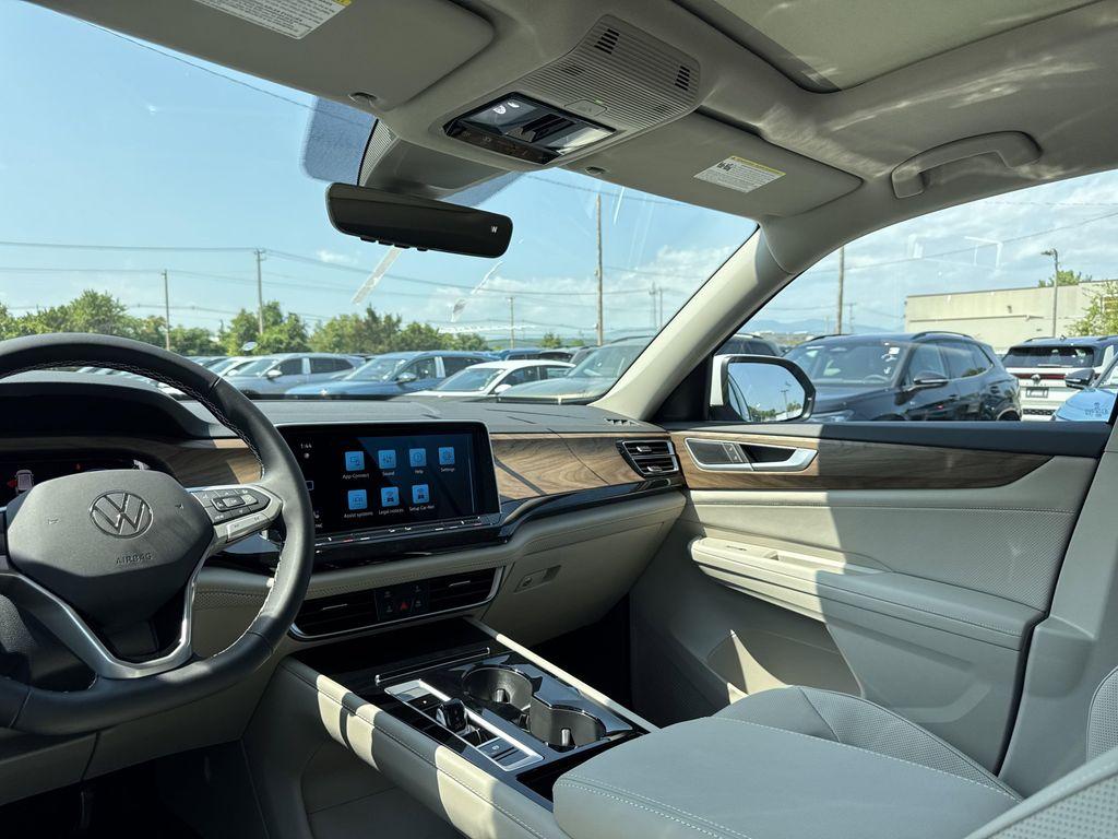 new 2026 Volkswagen Atlas car, priced at $47,870