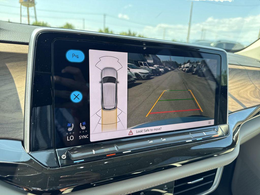 new 2026 Volkswagen Atlas car, priced at $47,870