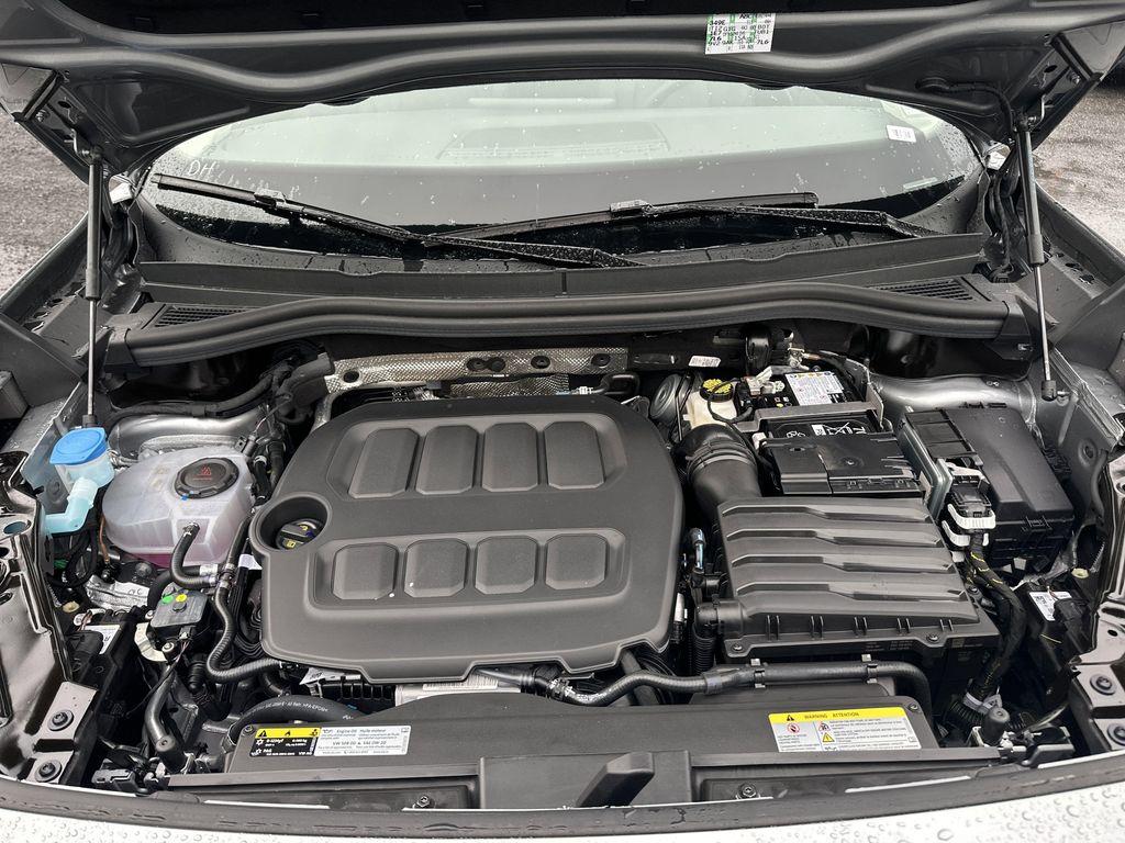 new 2025 Volkswagen Tiguan car, priced at $34,406