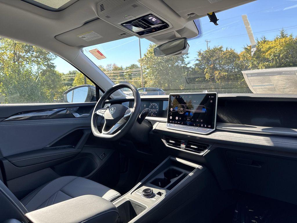 new 2025 Volkswagen Tiguan car, priced at $34,882