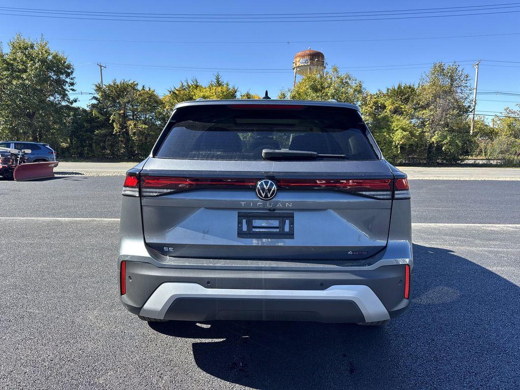 new 2025 Volkswagen Tiguan car, priced at $34,882