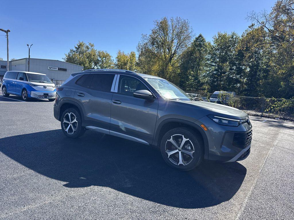new 2025 Volkswagen Tiguan car, priced at $34,882