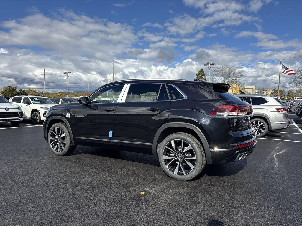 new 2026 Volkswagen Atlas Cross Sport car, priced at $53,738