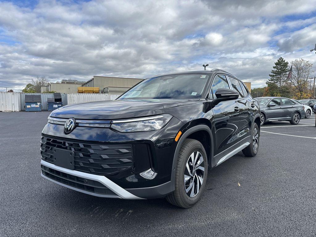 new 2026 Volkswagen Tiguan car, priced at $32,492