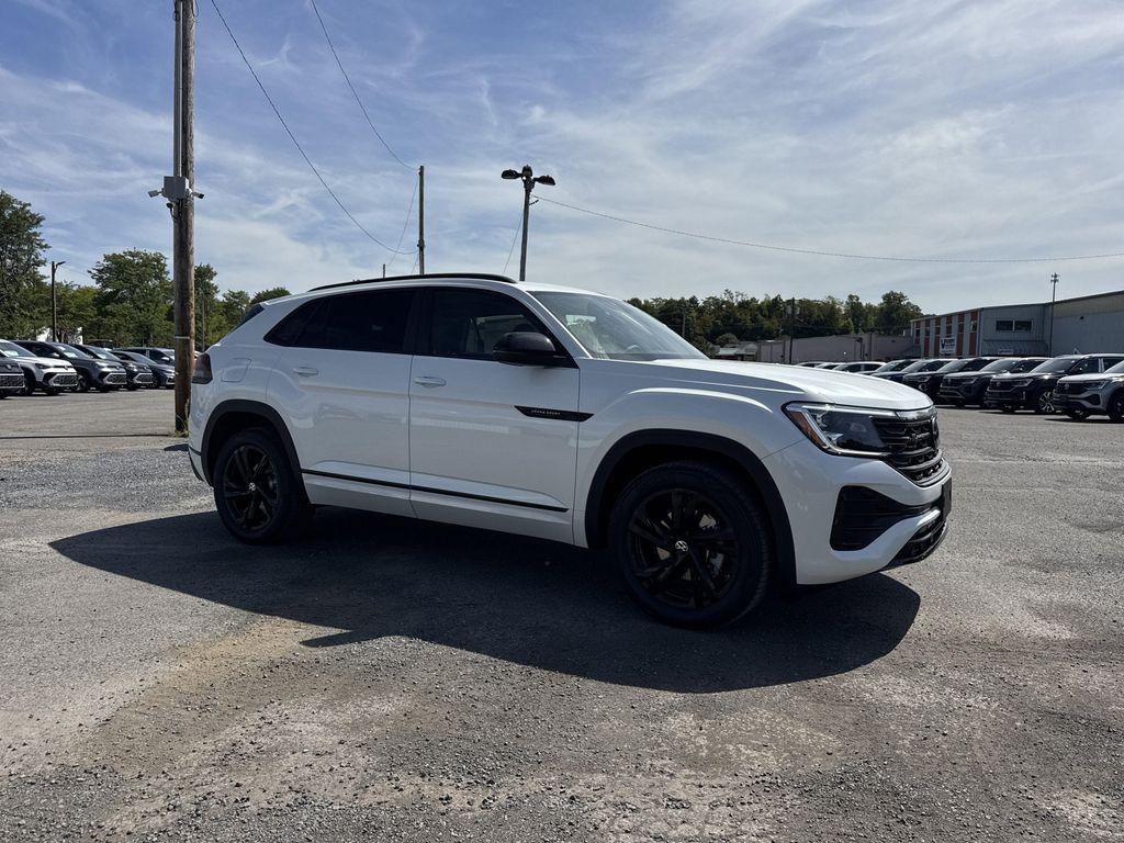 new 2026 Volkswagen Atlas Cross Sport car, priced at $51,375