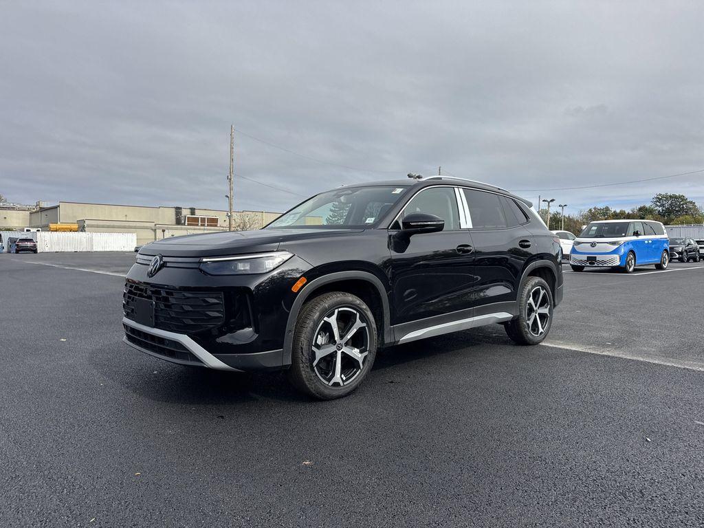 new 2025 Volkswagen Tiguan car, priced at $34,586