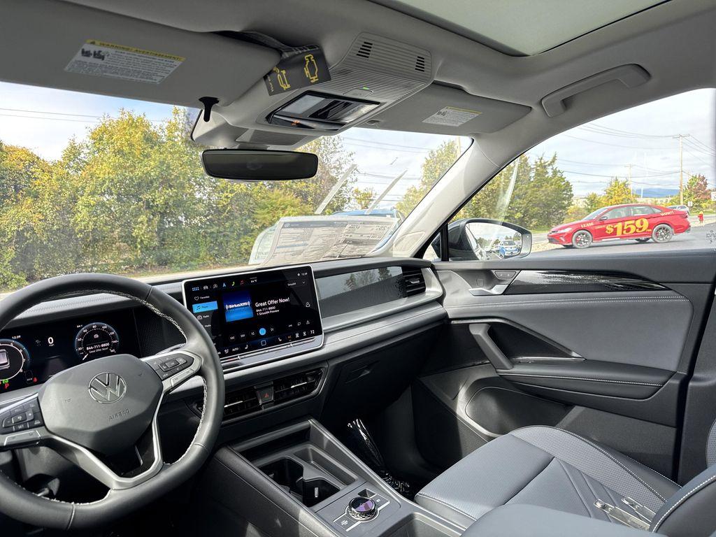 new 2025 Volkswagen Tiguan car, priced at $34,586
