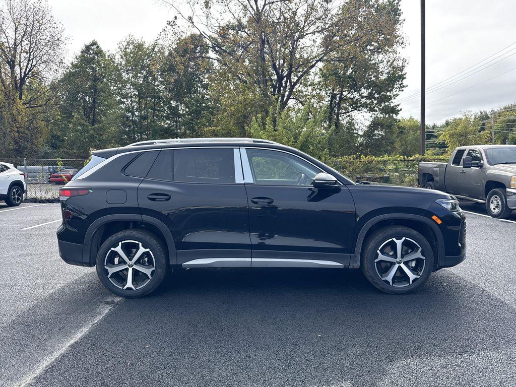 new 2025 Volkswagen Tiguan car, priced at $34,586