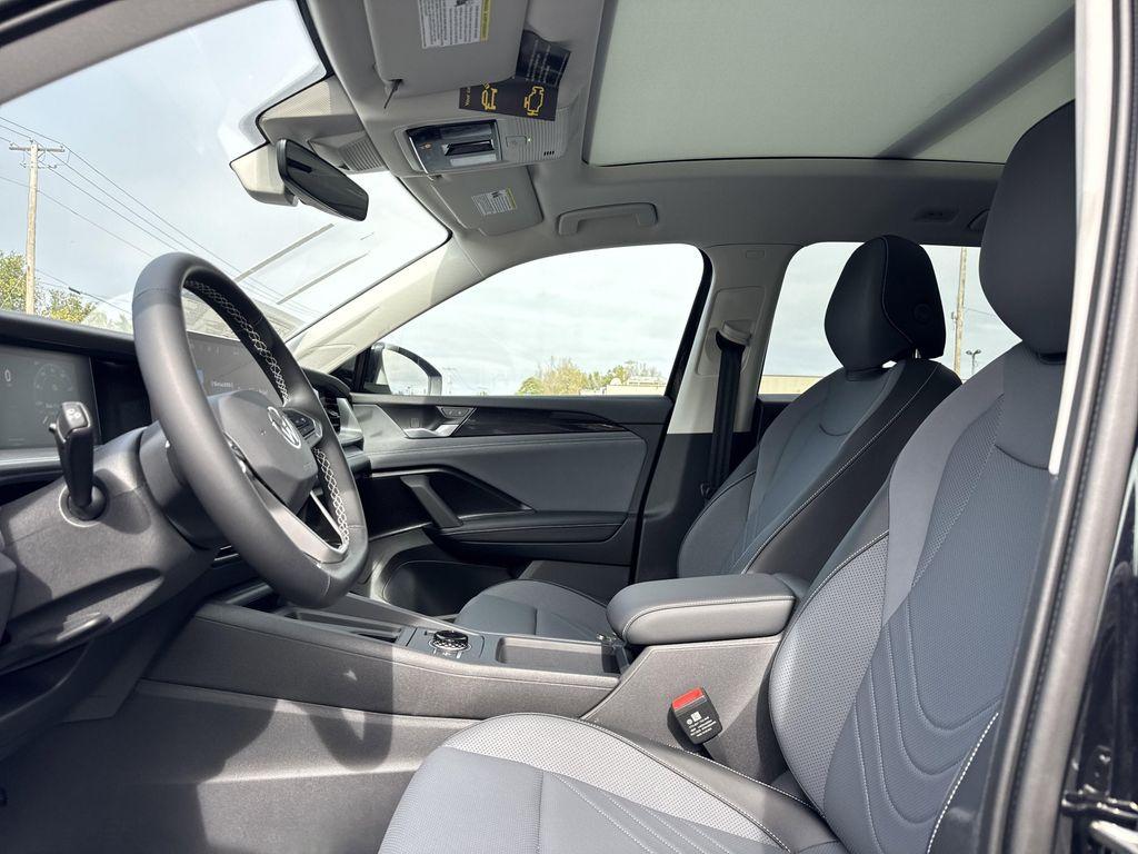 new 2025 Volkswagen Tiguan car, priced at $34,586