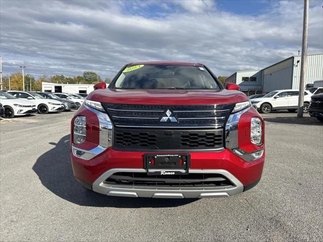 used 2023 Mitsubishi Outlander car, priced at $23,999