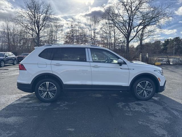 new 2024 Volkswagen Tiguan car, priced at $33,051