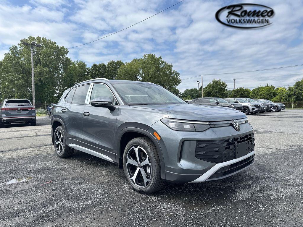 new 2025 Volkswagen Tiguan car, priced at $36,178