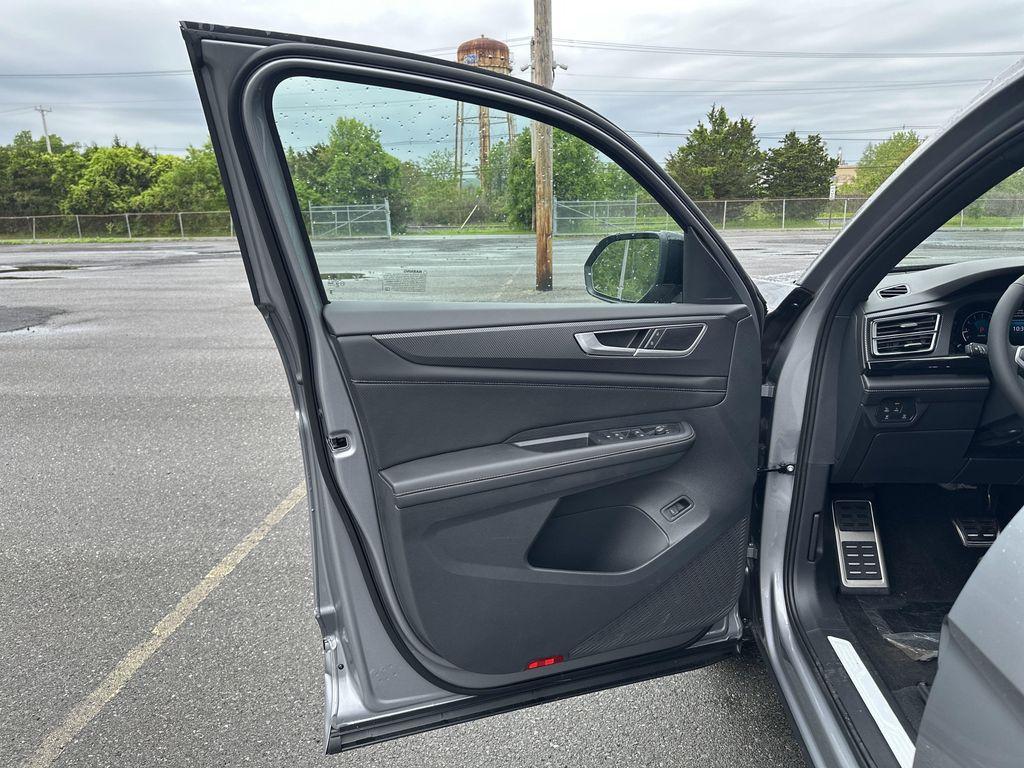 new 2025 Volkswagen Atlas Cross Sport car, priced at $47,571