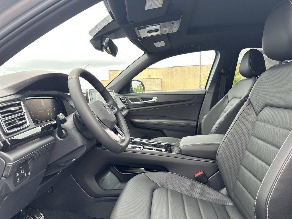 new 2025 Volkswagen Atlas Cross Sport car, priced at $47,571