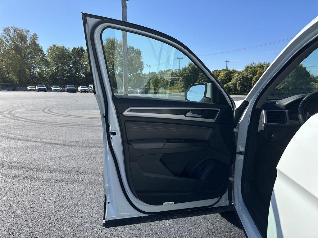 used 2023 Volkswagen Atlas car, priced at $21,995