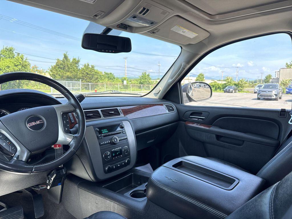 used 2011 GMC Yukon car, priced at $11,995