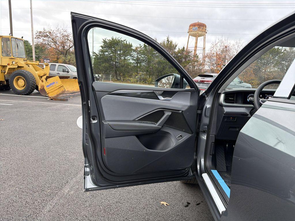 new 2026 Volkswagen Tiguan car, priced at $34,885