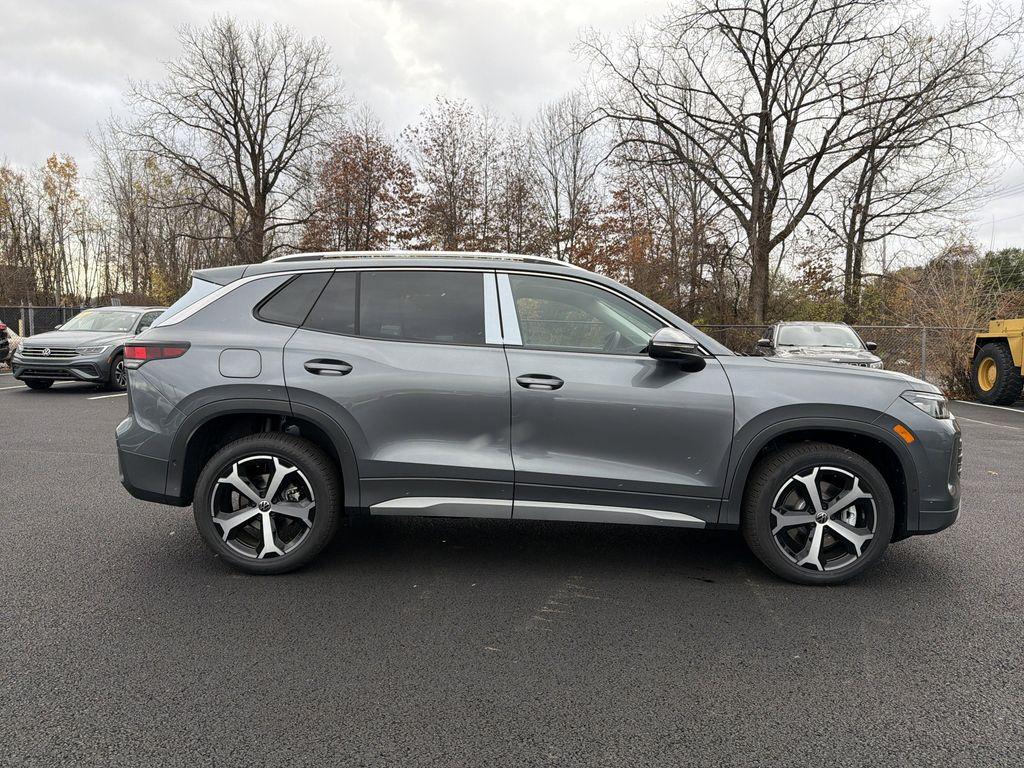 new 2026 Volkswagen Tiguan car, priced at $34,885