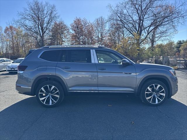 new 2025 Volkswagen Atlas car, priced at $52,565