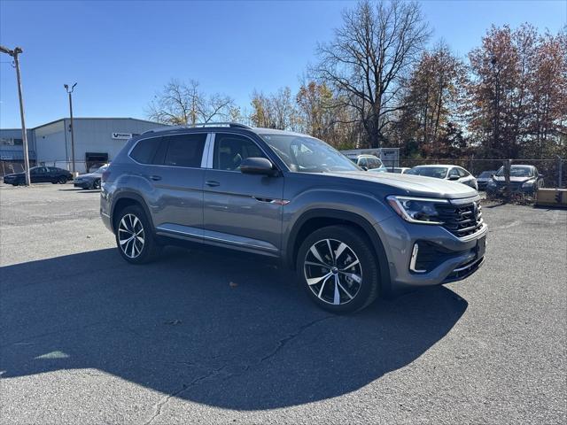 new 2025 Volkswagen Atlas car, priced at $52,565