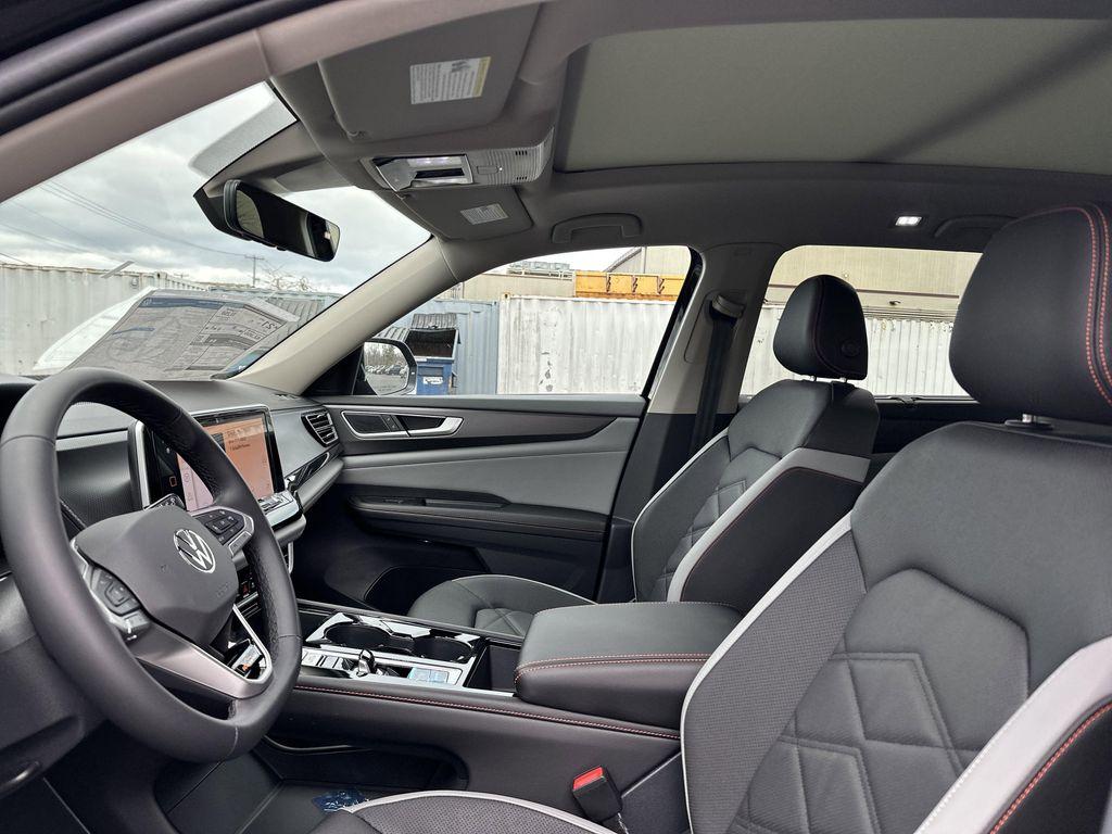 new 2026 Volkswagen Atlas car, priced at $47,618