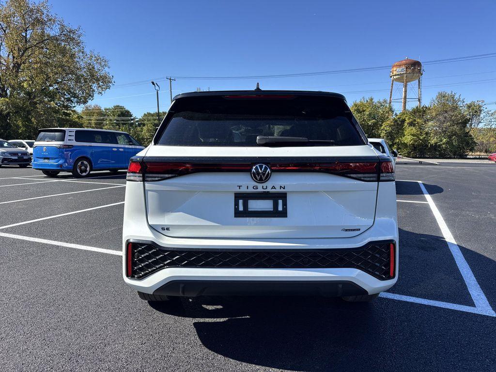 new 2025 Volkswagen Tiguan car, priced at $37,702