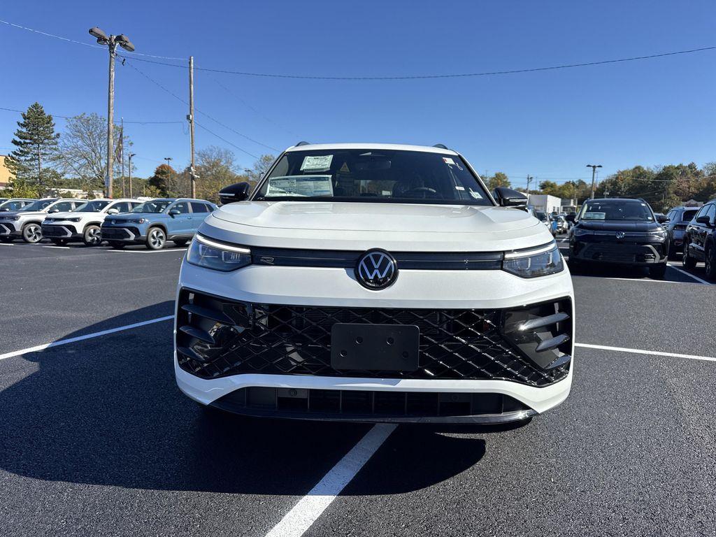 new 2025 Volkswagen Tiguan car, priced at $37,702
