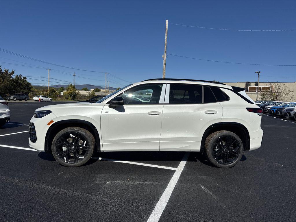 new 2025 Volkswagen Tiguan car, priced at $37,702