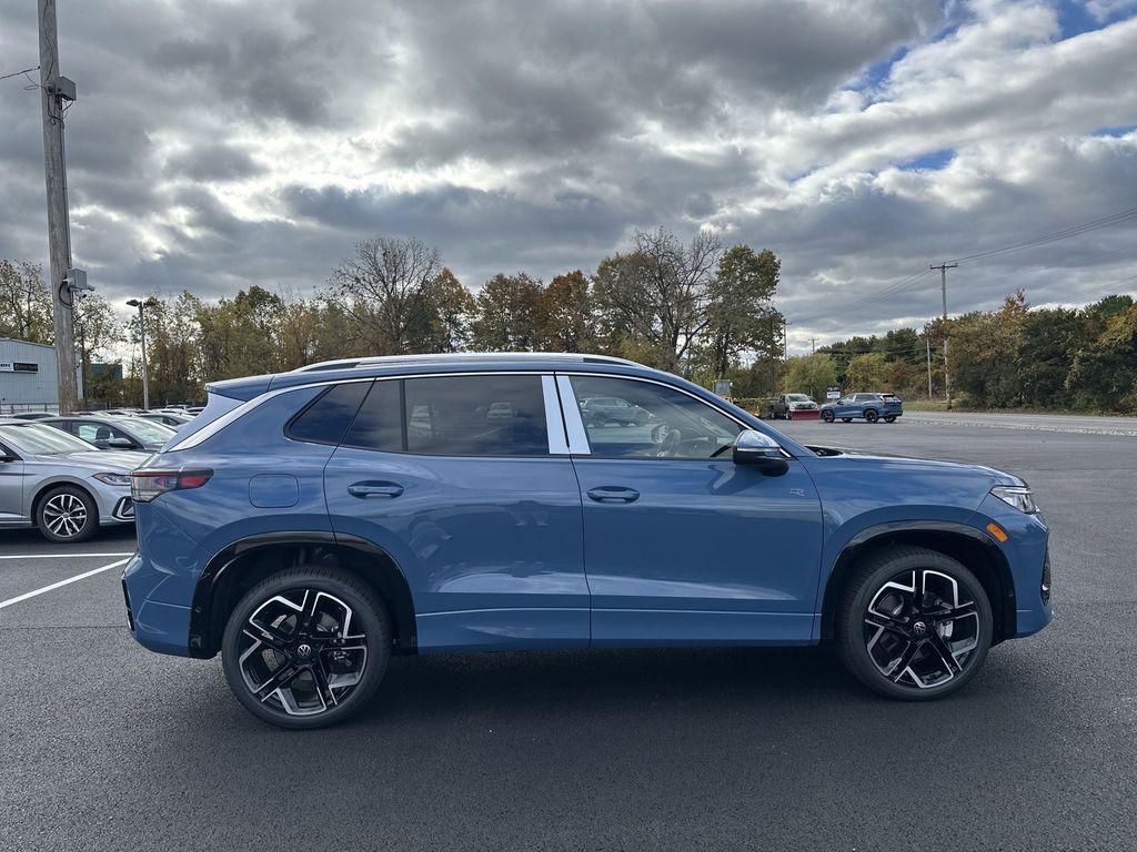 new 2026 Volkswagen Tiguan car, priced at $44,707
