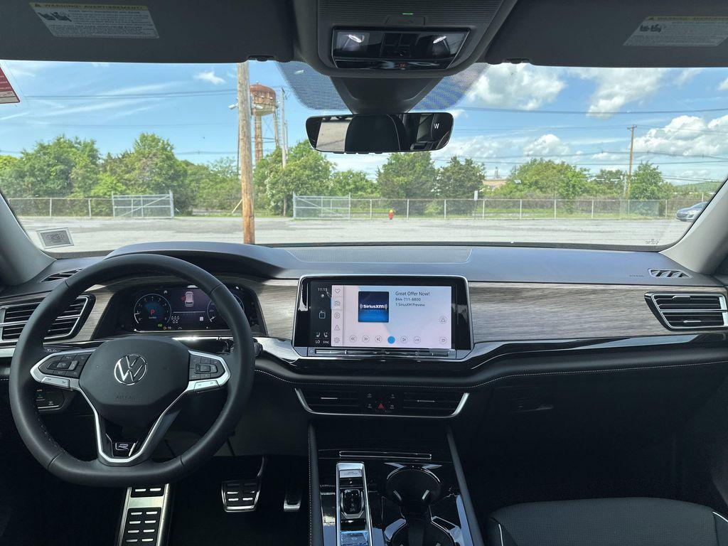 new 2025 Volkswagen Atlas car, priced at $50,636