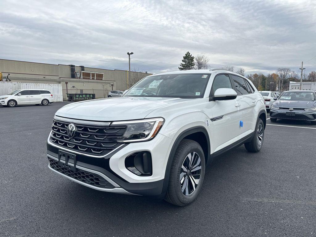 new 2026 Volkswagen Atlas Cross Sport car, priced at $40,772