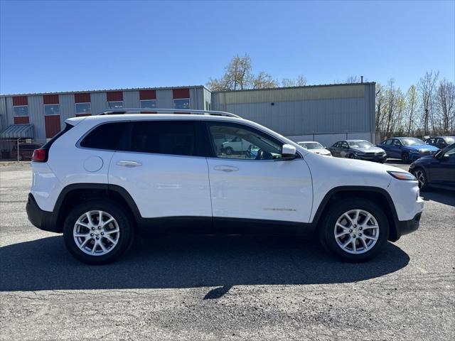 used 2016 Jeep Cherokee car, priced at $15,116