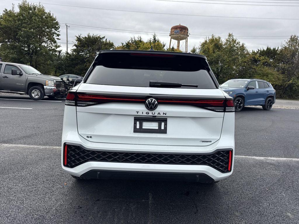 new 2025 Volkswagen Tiguan car, priced at $37,702