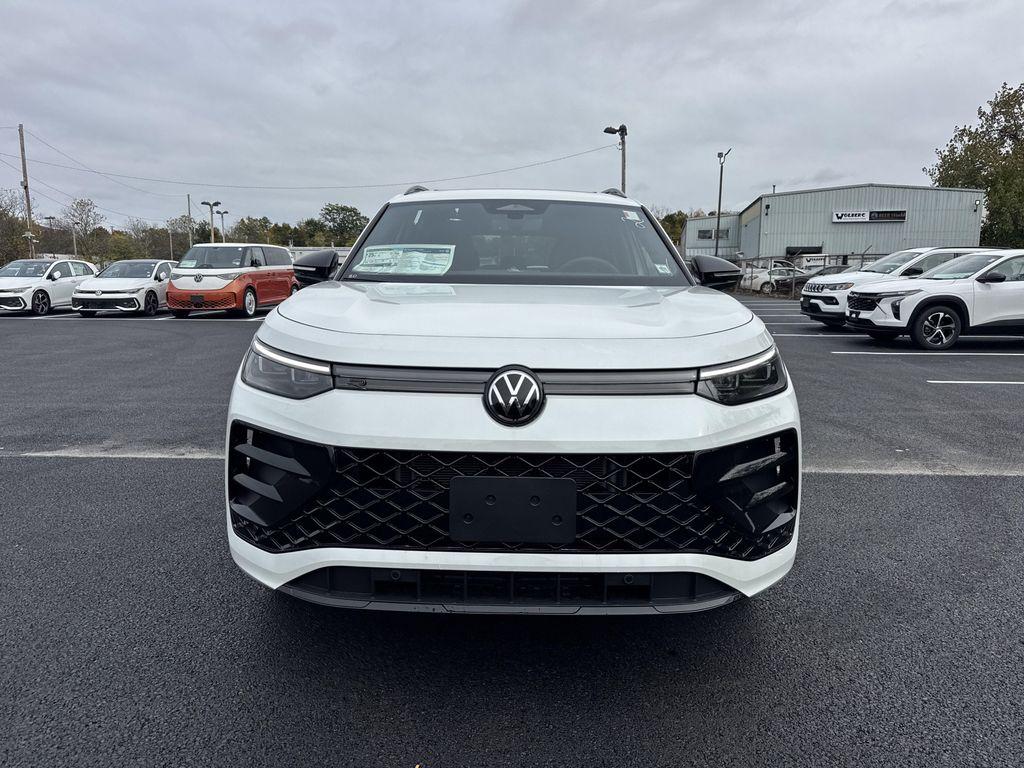 new 2025 Volkswagen Tiguan car, priced at $37,702