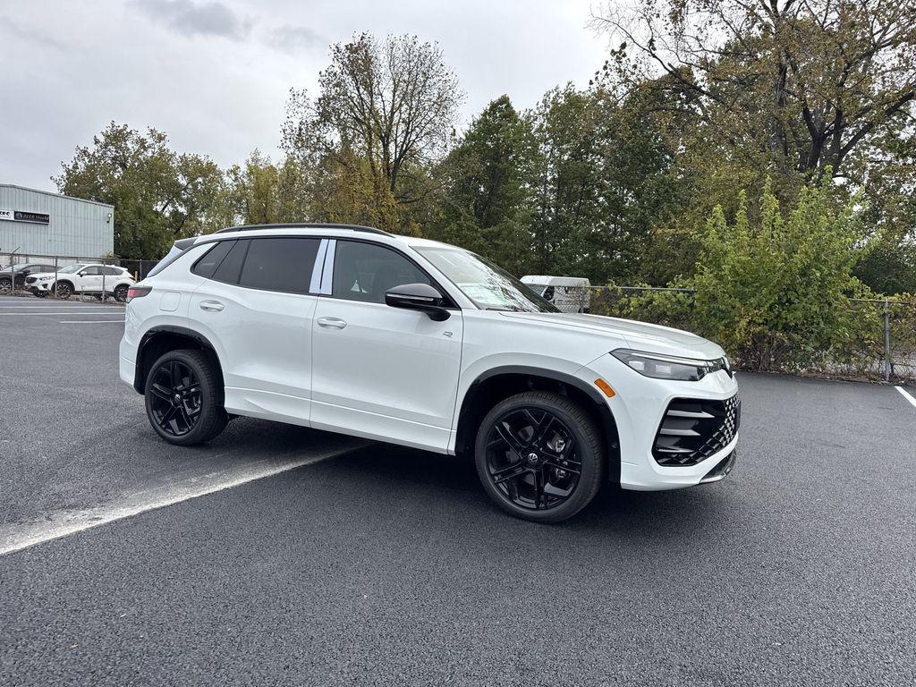 new 2025 Volkswagen Tiguan car, priced at $37,702