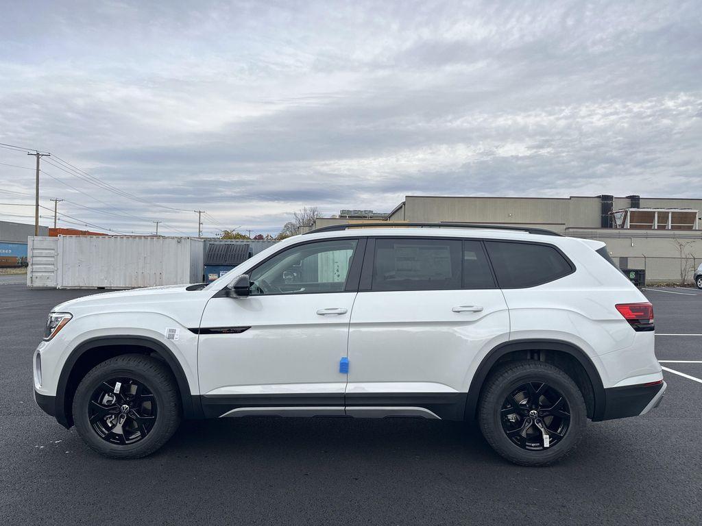 new 2026 Volkswagen Atlas car, priced at $47,378