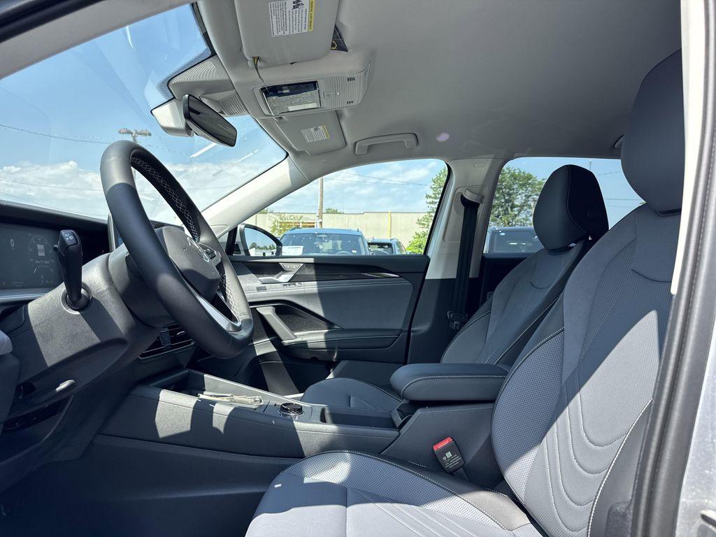 new 2025 Volkswagen Tiguan car, priced at $33,671